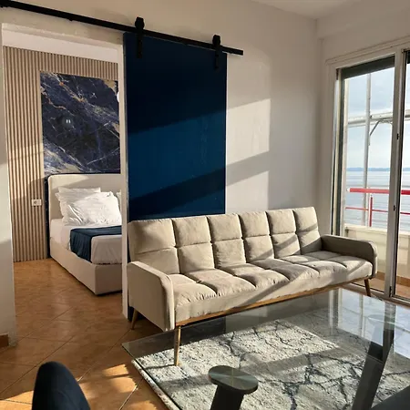 Front Superior Blue Marine Durrës