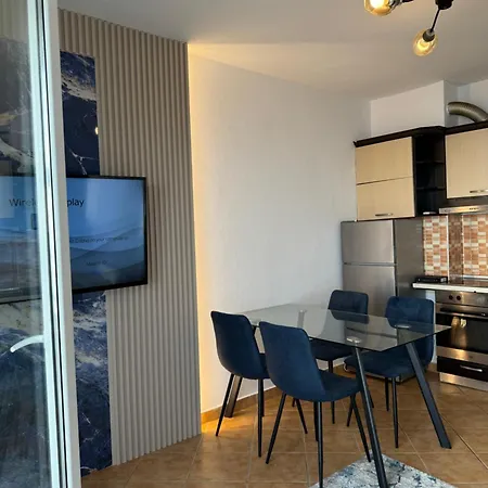 Front Superior Blue Marine Appartement